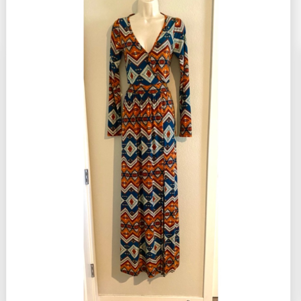 NWOT American Twist full length dress. Sz M